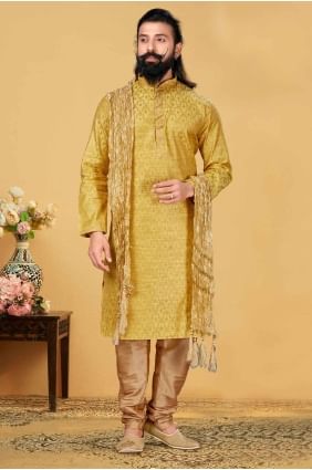 Yellow Men Kurta with Embroidered Jacquard KURR186