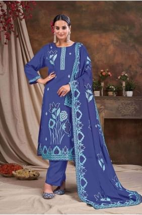 Green Salwar Kameez in Embroidered Viscose SK154113