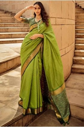 Printed weaving Handloom silk Saree in Parrot green  with Blouse SR26950