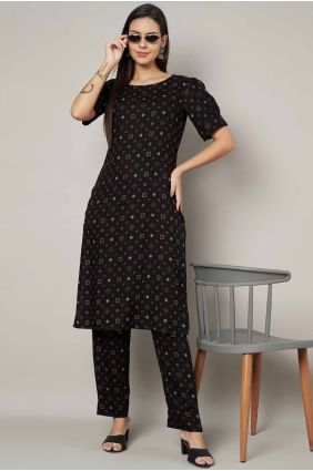 Straight Pant Suit in Black Viscose with Digital print SK154783-1