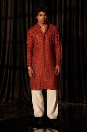 Berry red  Men Kurta in Viscose with Embroidered KURR375