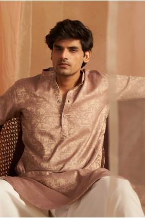 Mauve  Men Kurta in Silk with Weaving KURR389