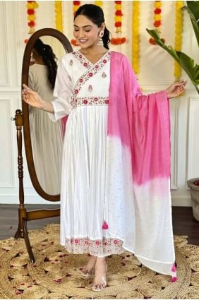 Embroidered Viscose Straight Pant Suit in White SK155022