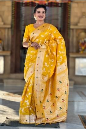 Saree in Yellow Banarasi silk with Embroidered SR28573
