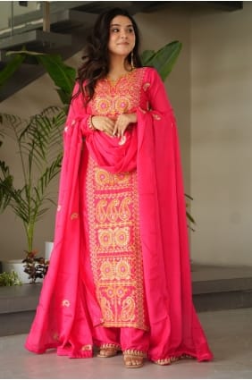 Carrot pink Salwar Kameez in Thread Chinon chiffon SK156028