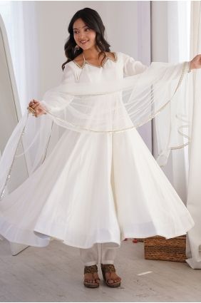 Off white Anarkali Suit in Lace Chanderi silk AS4303