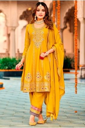 Yellow Embroidered Salwar Kameez in Chiffon SK155731