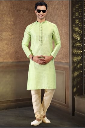 Embroidered Jacquard Men Kurta in Pista with Dupatta KURR619