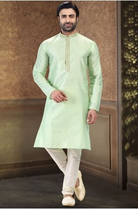Embroidered Men Kurta in Pista Jacquard KURR617
