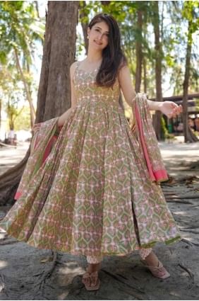 Printed Straight Pant Suit in Green Muslin AS4058