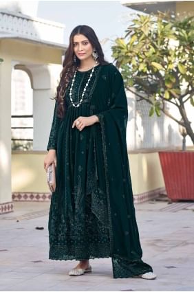 Embroidered Georgette Straight Pant Suit in Green SK154596