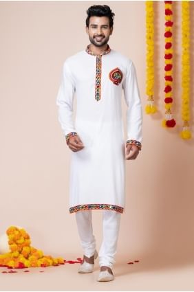 Men Kurta in White Rayon with Embroidered KURR23