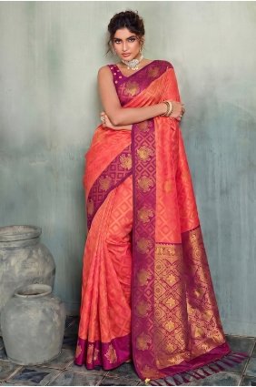 Magenta Silk Saree with Weaving SR30372