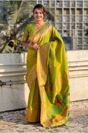 Saree in Parrot green  Silk with Weaving SR28042