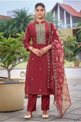 Embroidered Salwar Kameez in Maroon Viscose SK15785