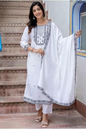 White Straight Pant Suit in Viscose with Embroidered SK155550